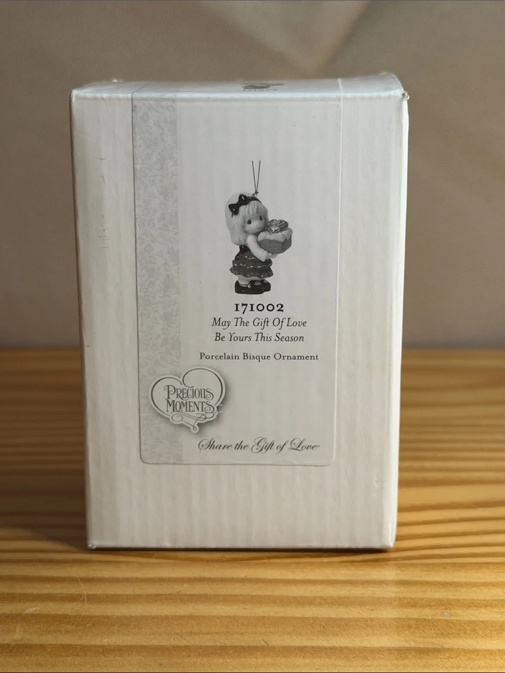 Precious Moments 2017 Ornament May The Gift Of Love Be Yours